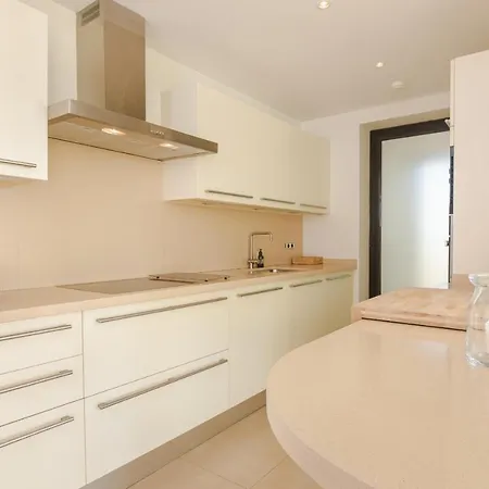 Luxurius Penthouse With Large Terrace And Casa de Férias *