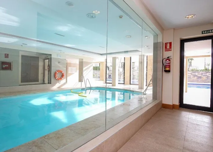 Hébergement de vacances Luxurius Penthouse With Large Terrace And Marbellac